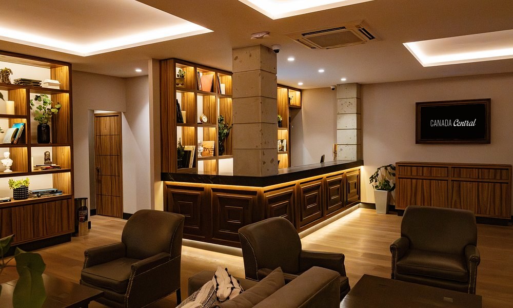 The lobby at Hotel Canada Central