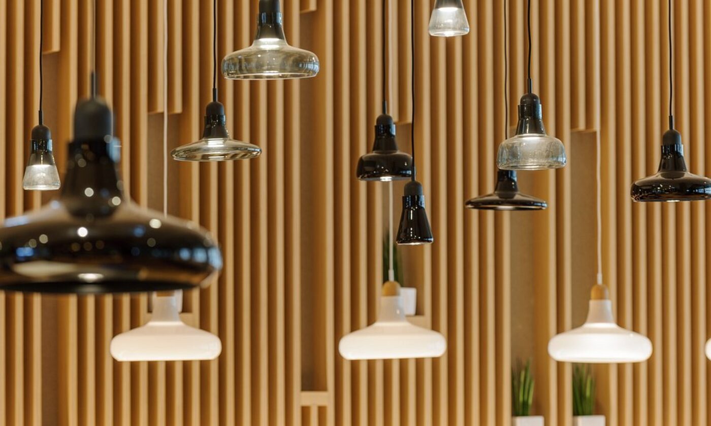 Pendant lighting detail in the breakfast room